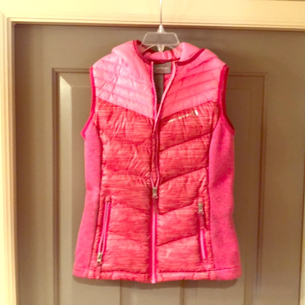 Free Country Girl hot pink puffer hoodie vest